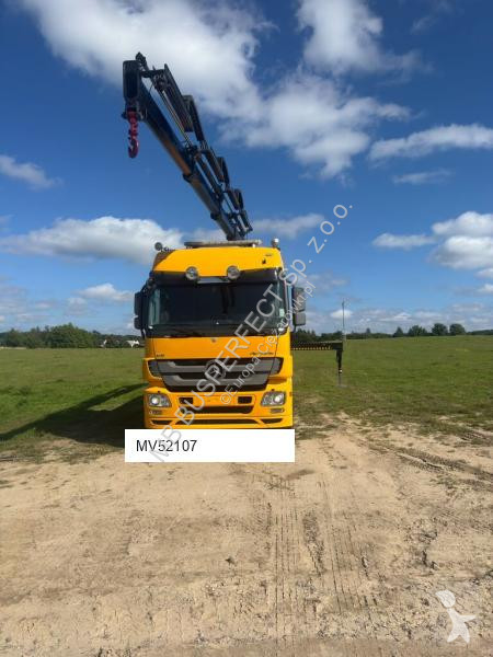 Vrachtwagen Mercedes 166XS
