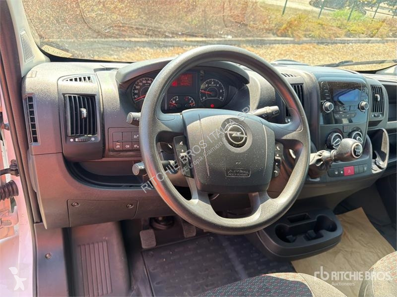 Kamion Opel 2.2 Crew Cab 103 KW DOKA PR L3...