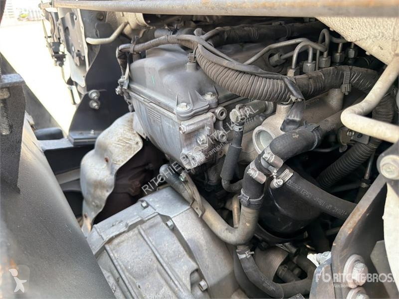Camión Nissan 35 - 11