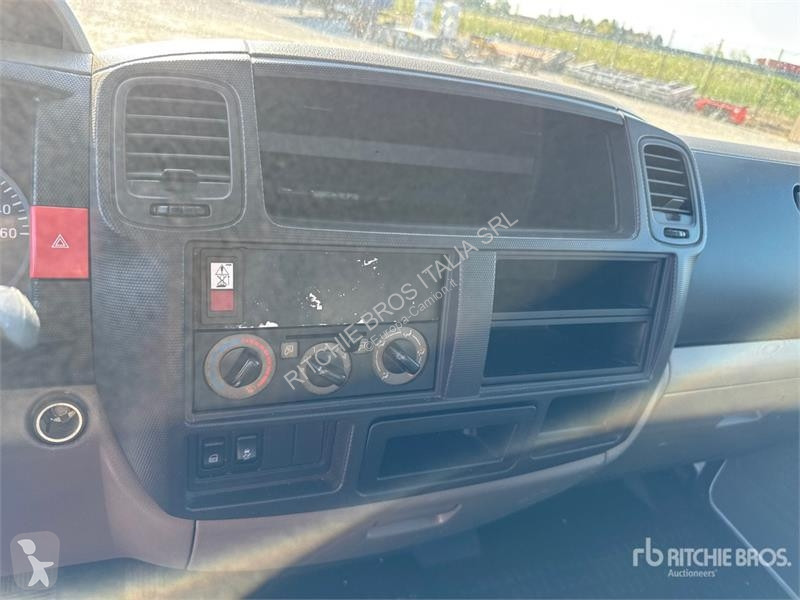 Вантажівка Nissan Multitel HX195 19 m on Nissan...