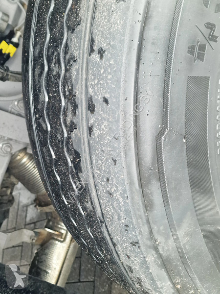 Вантажівка DAF 300 4x2 - Box - Low KM - Full...