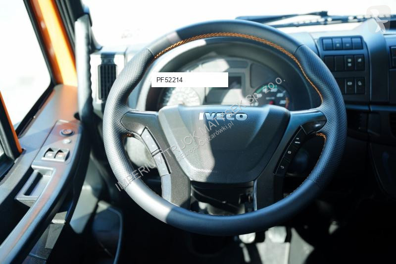 Camión Iveco EUROCARGO / LAWETA HYDRAULICZNA /...