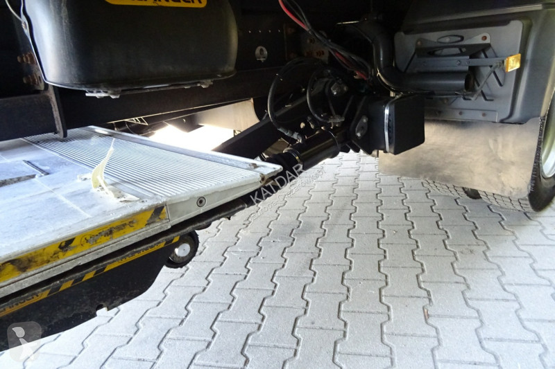 Camion Mercedes 1221 Euro 6 kontener 18 palet...