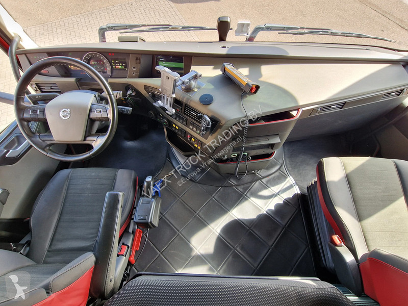 Teherautó Volvo 13500 6x2 - Livestock 4 deck...