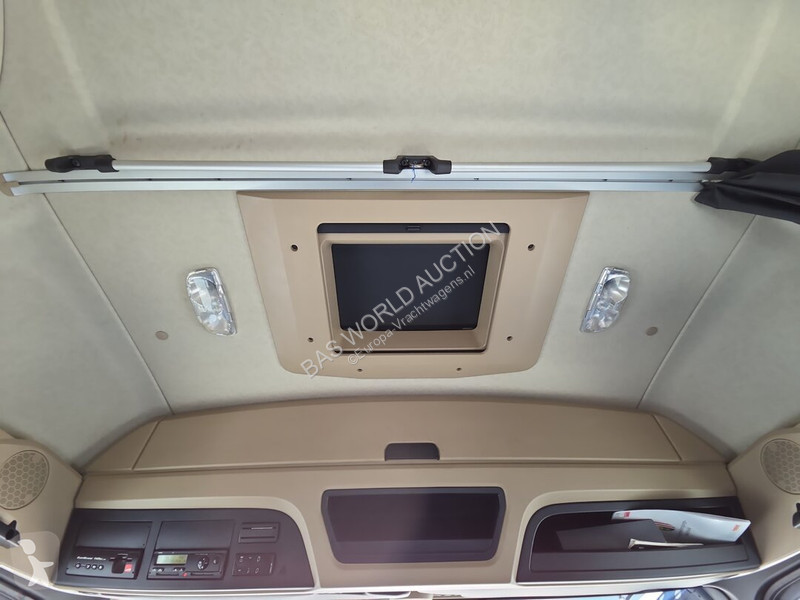 شاحنة Mercedes 2545