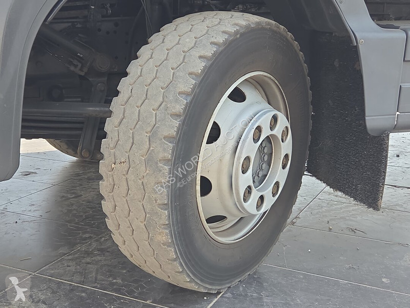 شاحنة Mercedes 1527