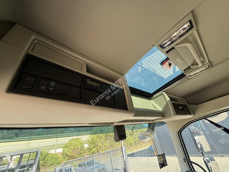Volvo 500 13 500 8X4 13L EuromixMTP SCO 25-59...