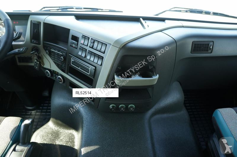 Грузовик Volvo FM 330