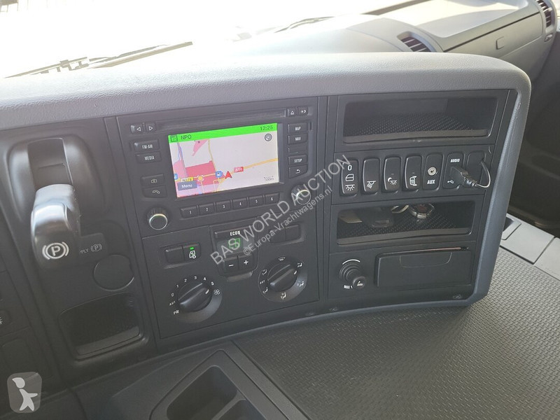 Camião Scania 320