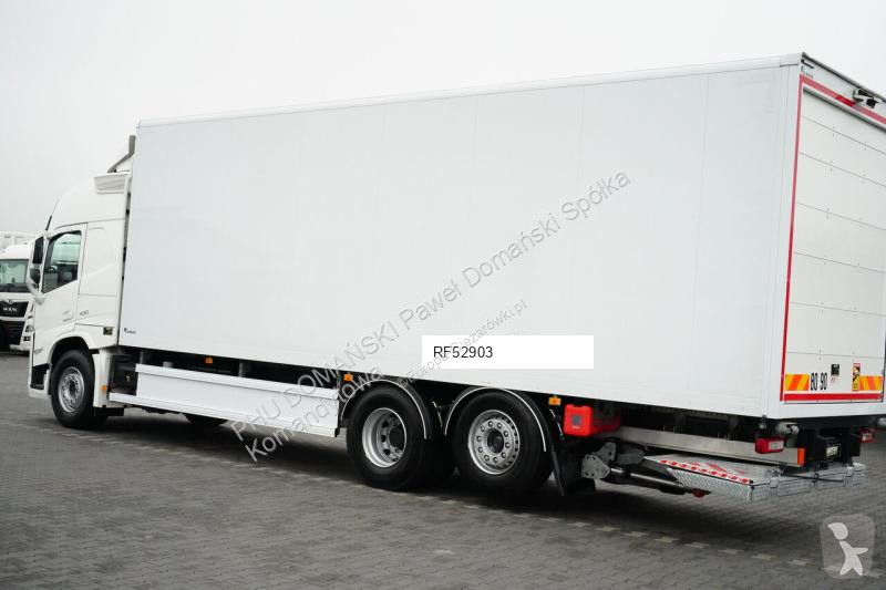 Kamión Volvo FM / 430 / ACC / E 6 / KONTENER +...