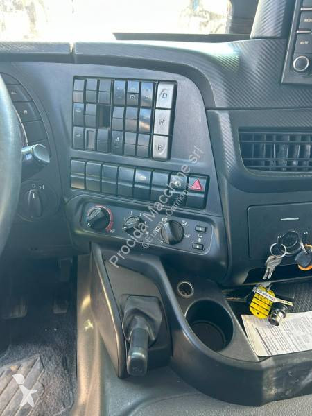 Lastbil Iveco AD 190 S 42