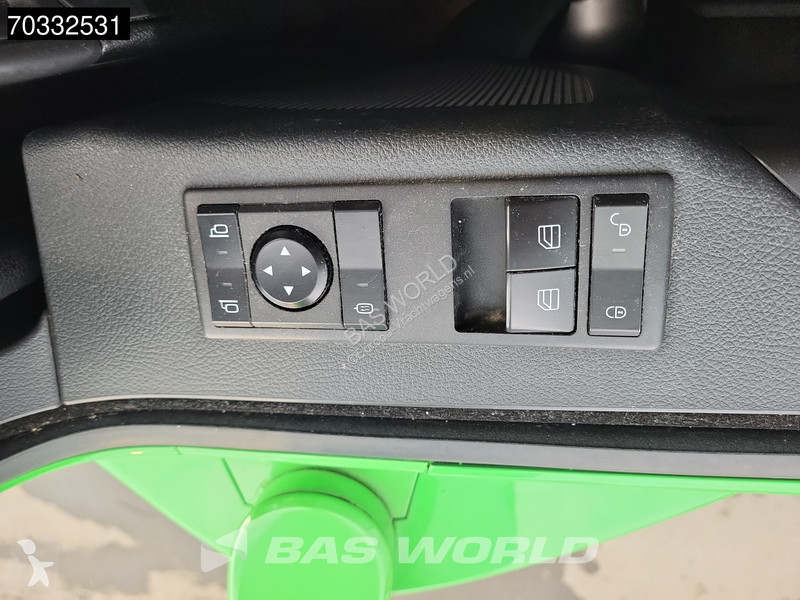 Kamion Mercedes 3358 6X4 TAJFUN LIV 190Z Crane...