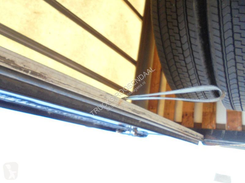 Vrachtwagen Volvo 8.180 + Manual + Dhollandia Lift
