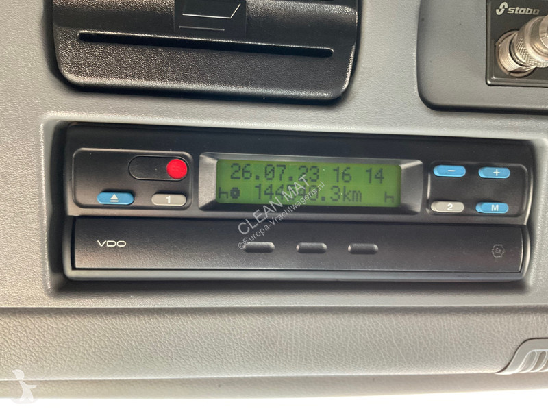 Kamion Mercedes 4148 K 8x4 Falkom Abschlepp met...