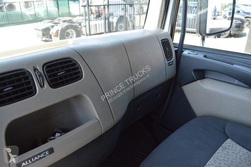 Vrachtwagen Renault 270 * MANUAL * EURO5 * 4X2 *