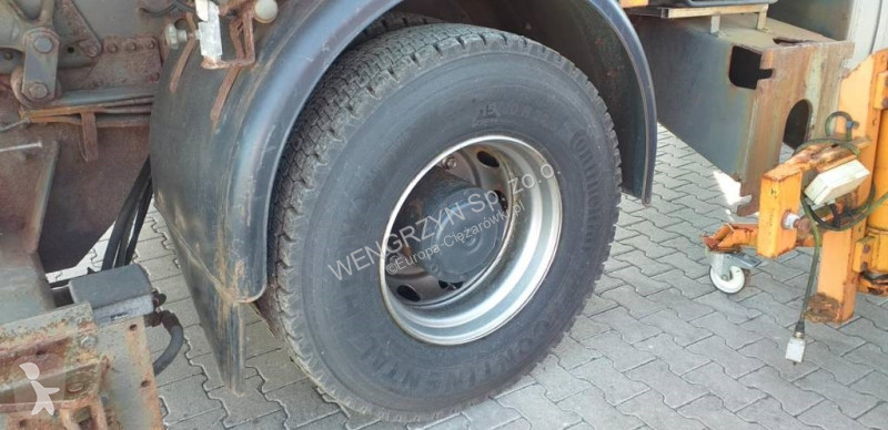 Kamion Mercedes SAMOCHÓD CIĘŻAROWY MERCEDES...