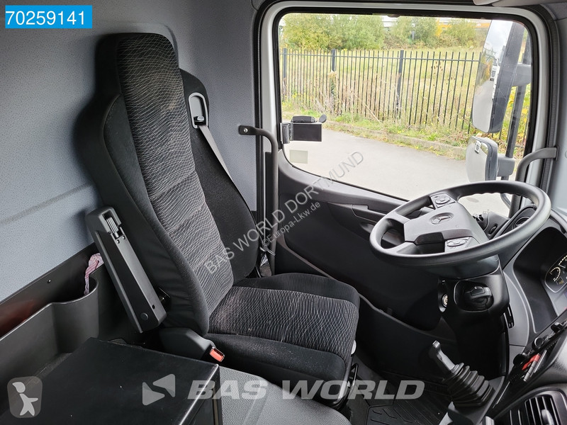 Camion Mercedes 816 4X2 7.49t Thermoking B-100...