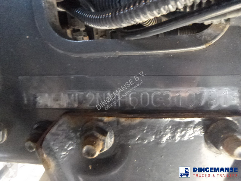 Camion Iveco 310 6x2 Euro 6 RHD + Atlas 105.2...
