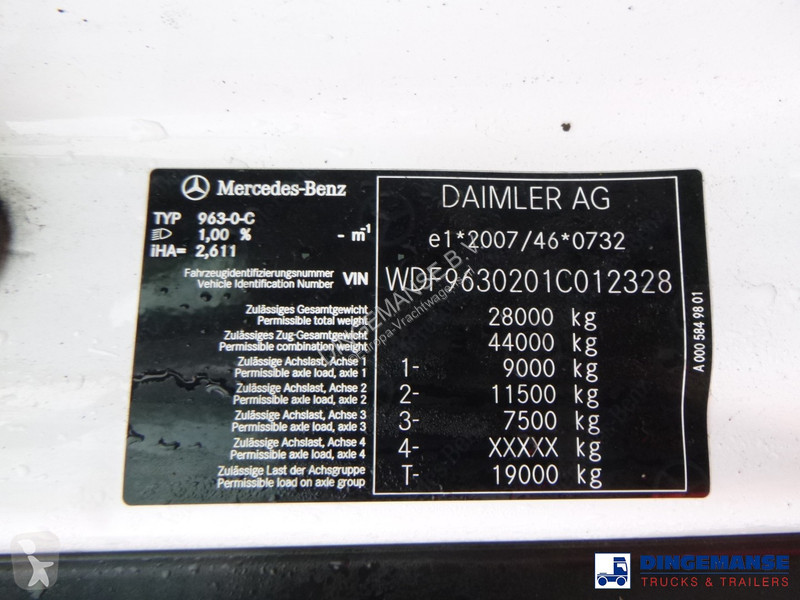 Vrachtwagen Mercedes 2843 6x2 Hyva container...