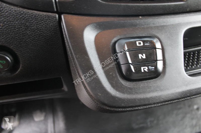 Kamion Iveco 120E18 + LIFT + EURO 6 + 10 PIECES...