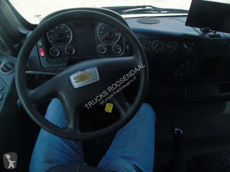 Kamion MAN 15.250 + MANUAL + EURO 5 + LIFT