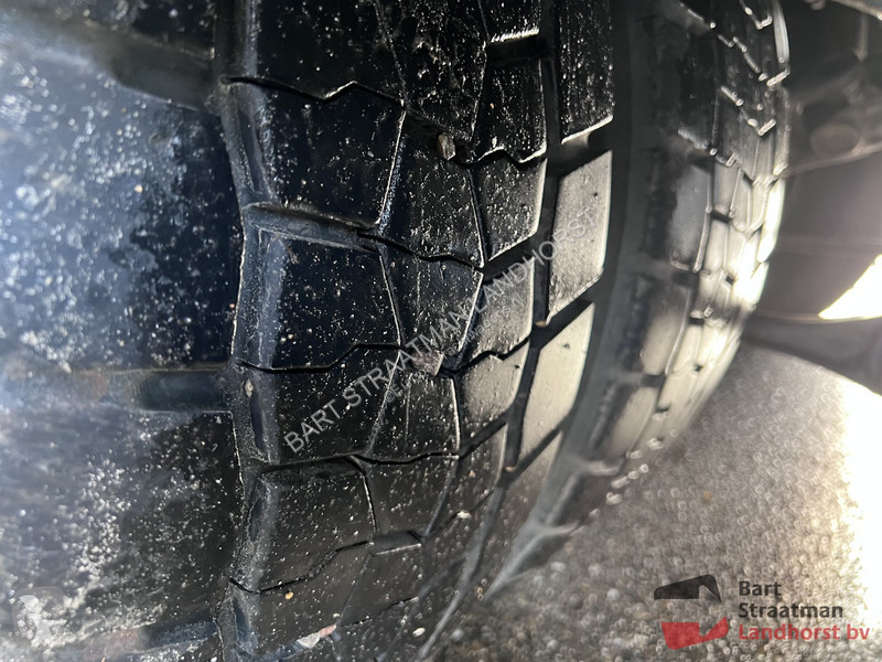 Vrachtwagen Volvo FMX 370 2 STUKS 6x6 Euro 6...