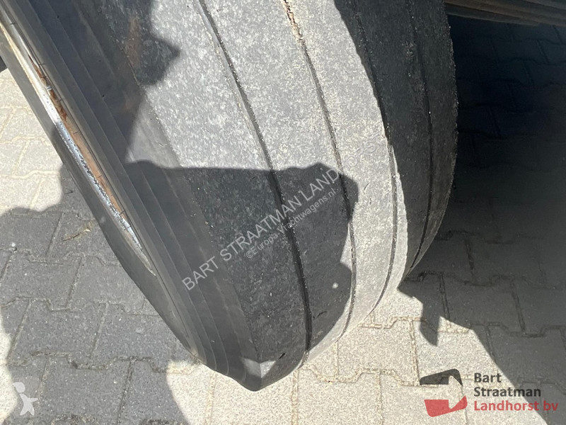 Kamion Volvo 440 10x4 Euro 5 geisoleerde asfalt...