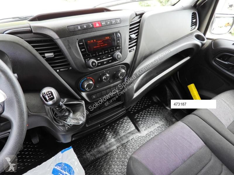 Véhicule utilitaire Iveco DAILY 35S18 PLANDEKA...