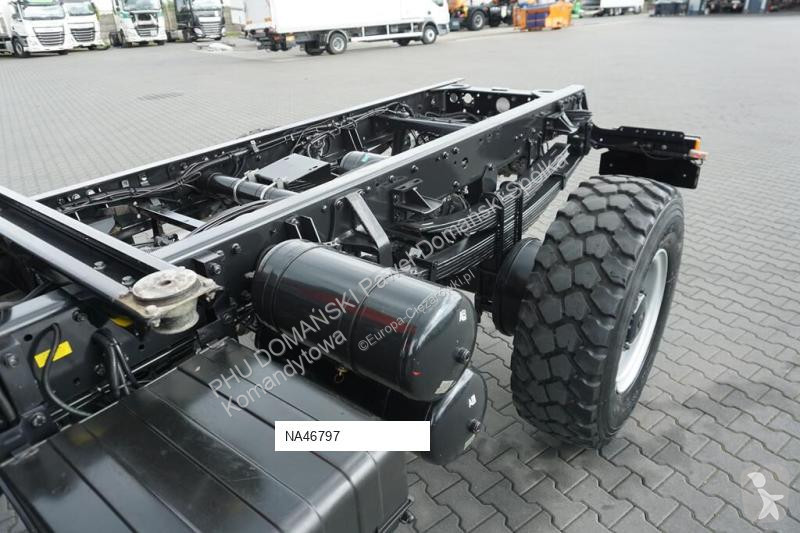 Kamion MAN LE 220 / 4 X 4 / DOKA / DO ZABUDOWY...