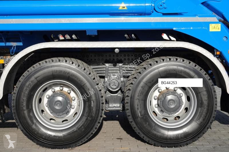 Camion Mercedes AROCS 2645