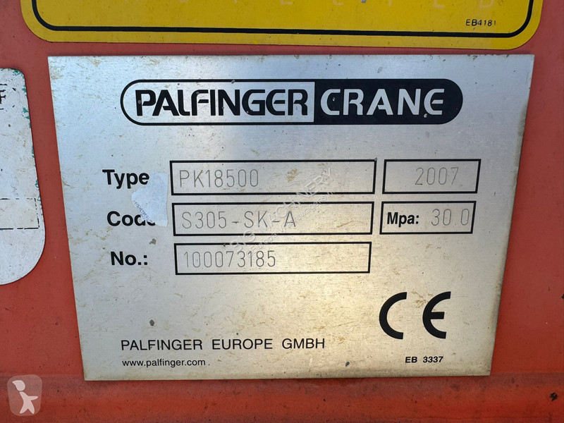 Kamion Iveco 330 6x4 with Palfinger PK 18500 crane