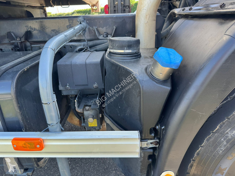Camion Iveco 410 6x4 Kipper