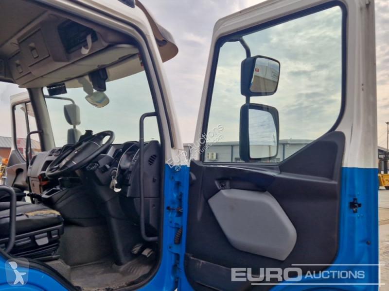 Camion Renault D210