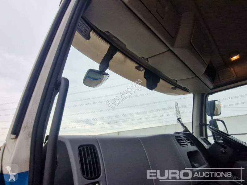 Camion Renault D210
