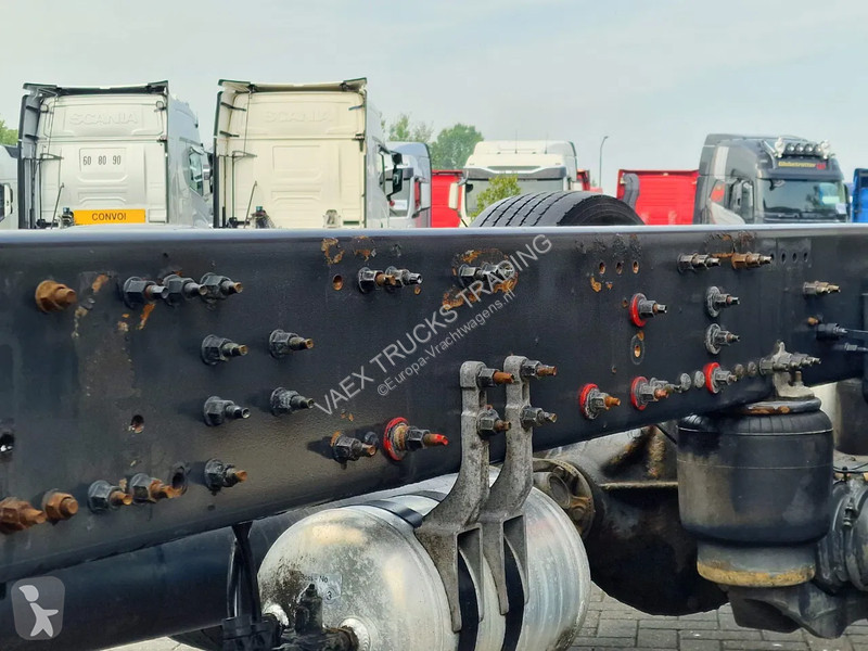 Camion Volvo 16750 Lowroof 6x2*4 - Chassis -...