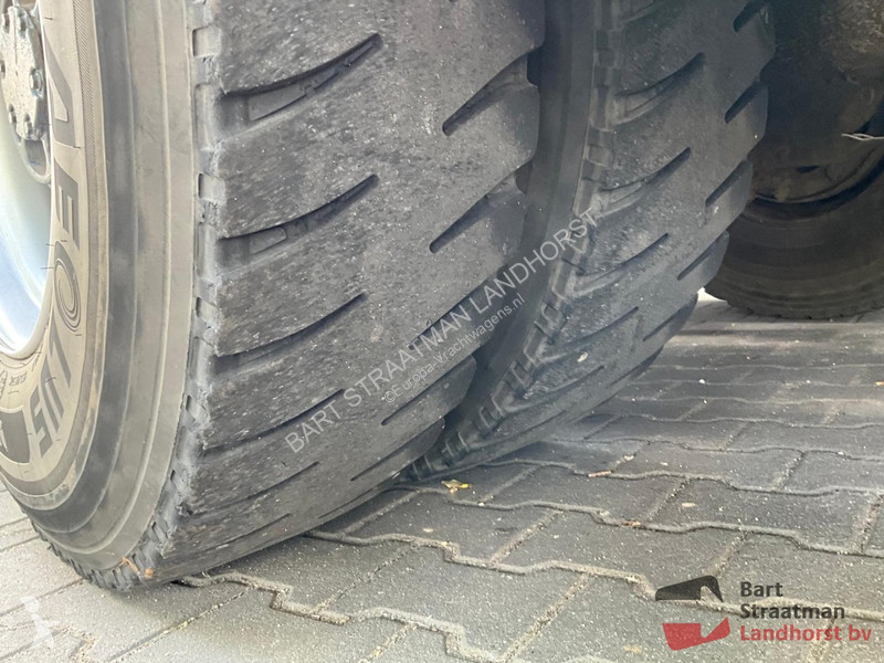Camión Volvo 420 8x4 Euro 5 with Cable...