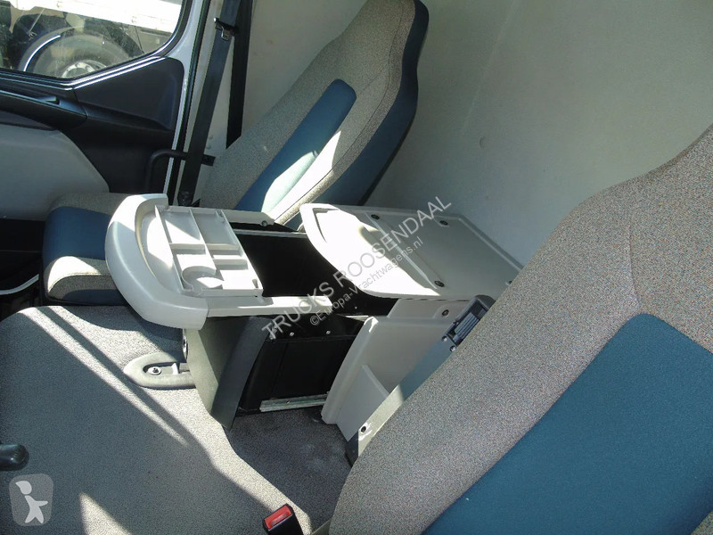 Kamion Volvo FL 250 + euro 6 + lift + 12T