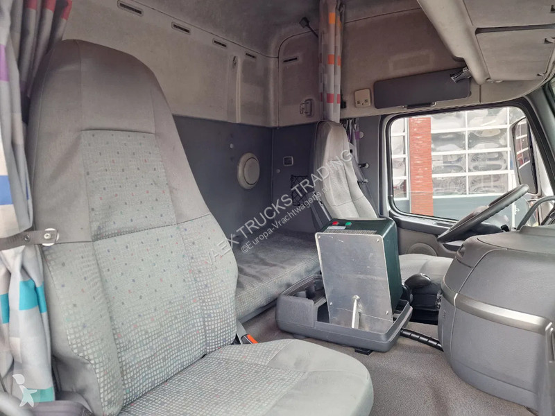 Camion Volvo 380 6x2 - 2/3 stock Berdex...