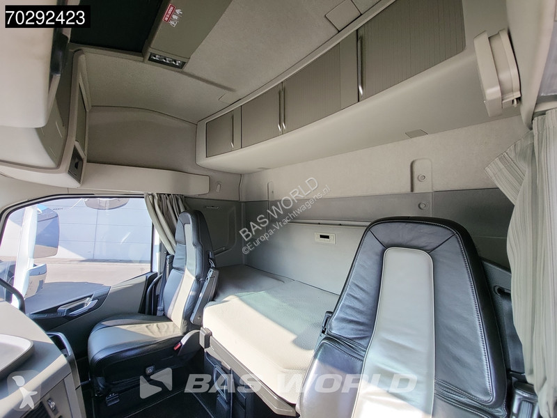 Vrachtwagen Volvo 540  6X2 Retarder Lift-Axle...