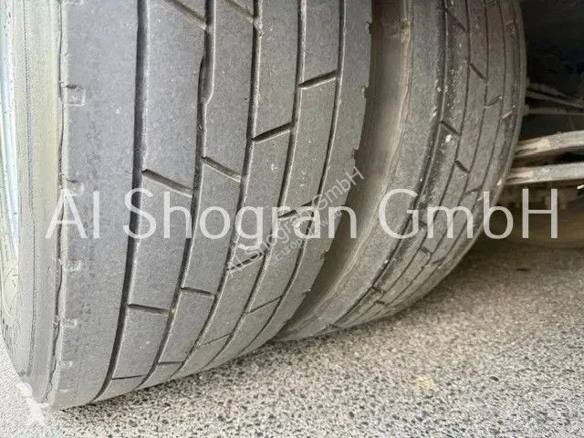 شاحنة مقطورة Renault T480...