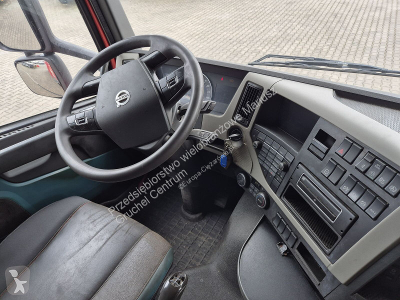 شاحنة Volvo FM 330 / HDS HIAB / 1 OWNER