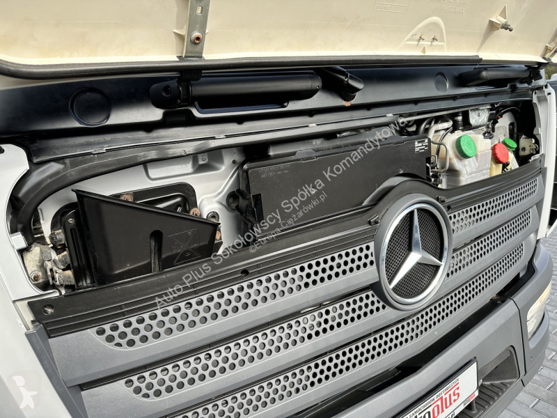 شاحنة Mercedes 1221 ATEGO