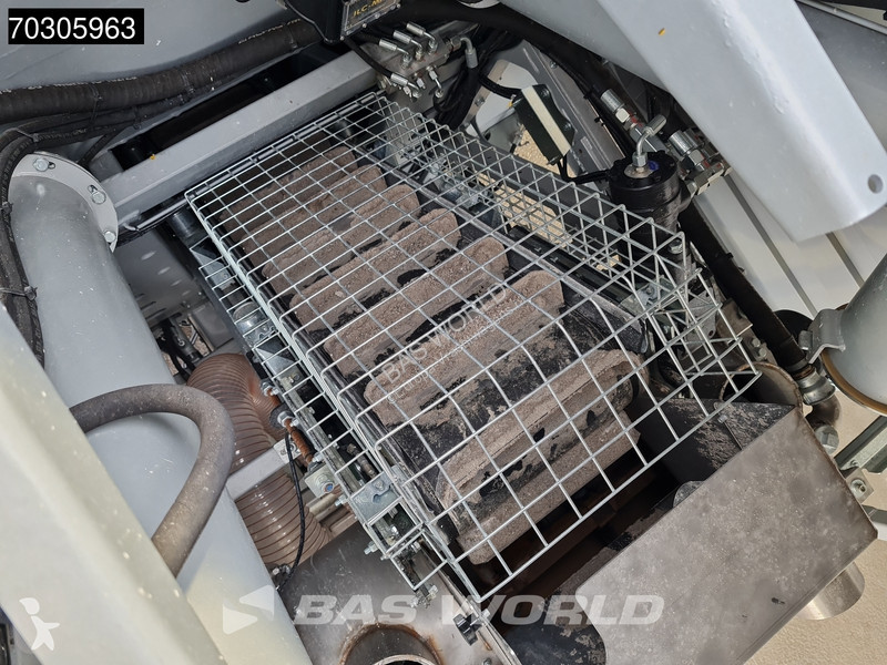 Betonárske zariadenie Volvo 460 8X2 NEW OVERMAT...