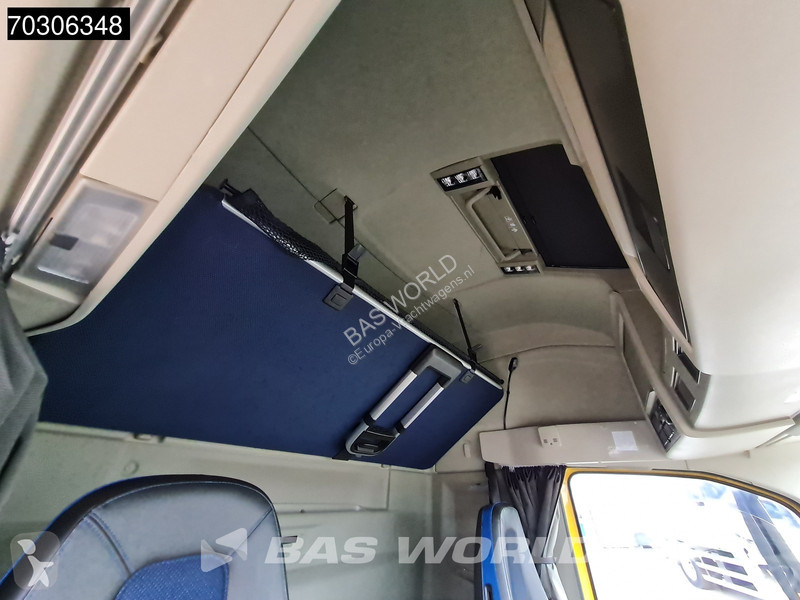 شاحنة Volvo 460 6X2 LNG! Engine Curtainside...