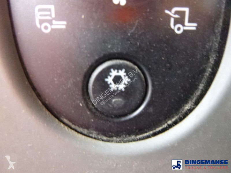 شاحنة Renault 270 dxi 4x2 fuel tank 13.3 m3 / 4...