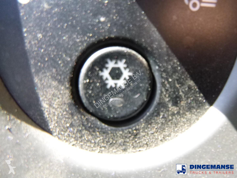 شاحنة Renault 270 dxi 4x2 fuel tank 13.7 m3 / 4...