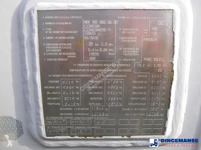 شاحنة Renault 260.19 dxi 4x2 gas tank 19.5 m3