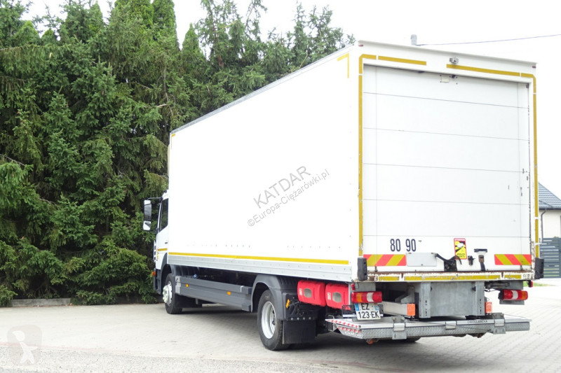 شاحنة Mercedes 1218 Euro6 tylko 323tys.km...