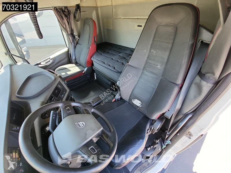 شاحنة Volvo 500  6X2 Chassis Full Air...