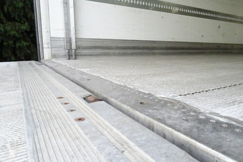 شاحنة Mercedes 2840 syp euro 6 kontener...